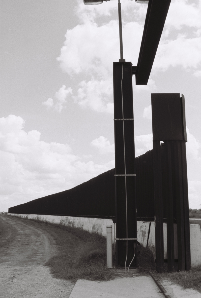 'Livin’ at the fence' – the Mexican Border along the Rio Grande Valley